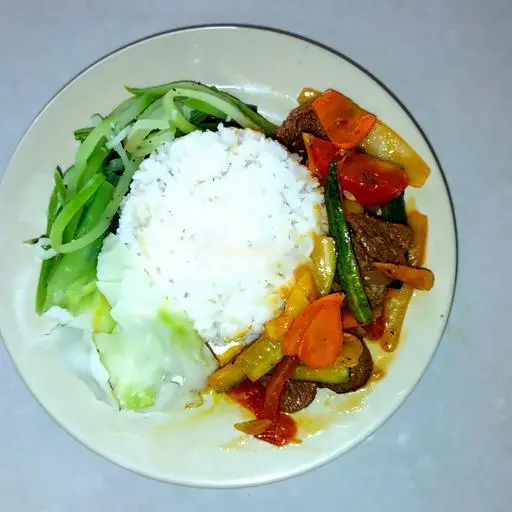 Hình ảnh Cơm Bò Xào Chua Ngọt 