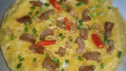 Hình ảnh Trứng chiên tóp mỡ