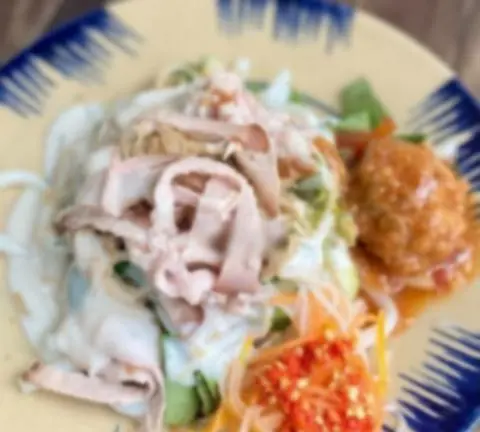 Hình ảnh Bánh tằm bì nước cốt dừa