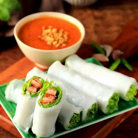 Hình ảnh Bánh ướt cuốn thịt nướng