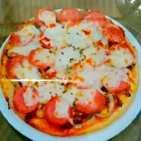 Hình ảnh Pizza phô mai xúc xích - pizza chesse pepperoni size M