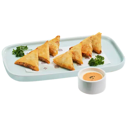 Hình ảnh 2 chả giò tam giác 