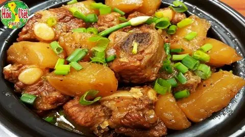 Hình ảnh Cơm Sườn Kho Củ Cải