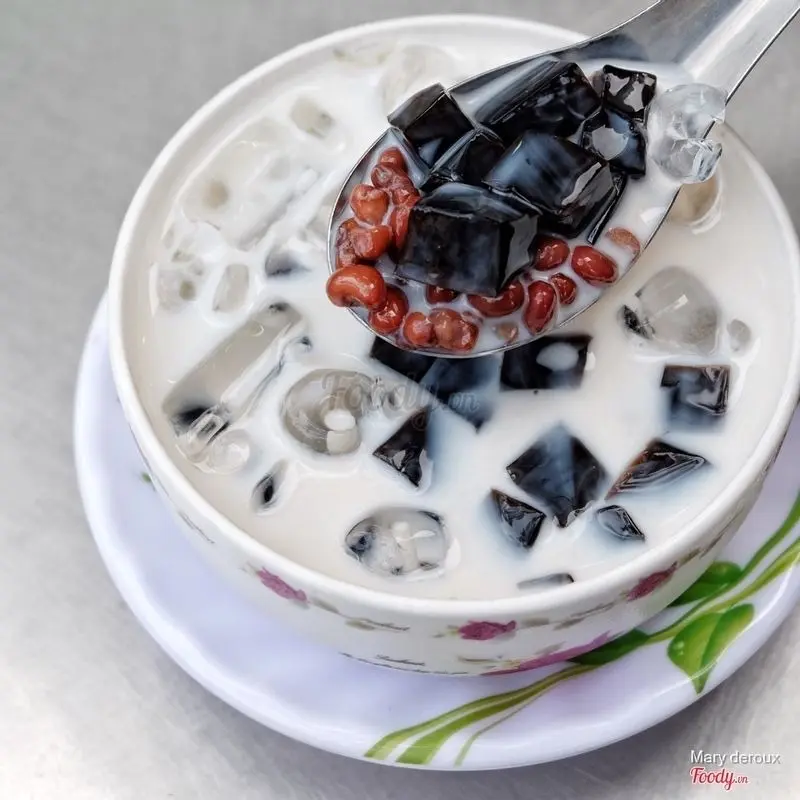 Hình ảnh Chè đậu đỏ sương sáo cốt dừa