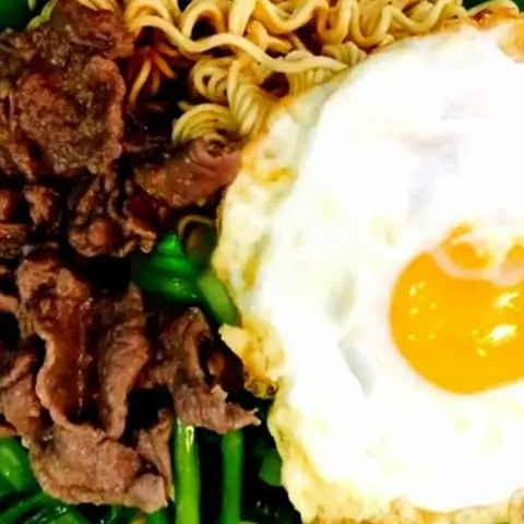 Hình ảnh Mì Xào Bò - Trứng