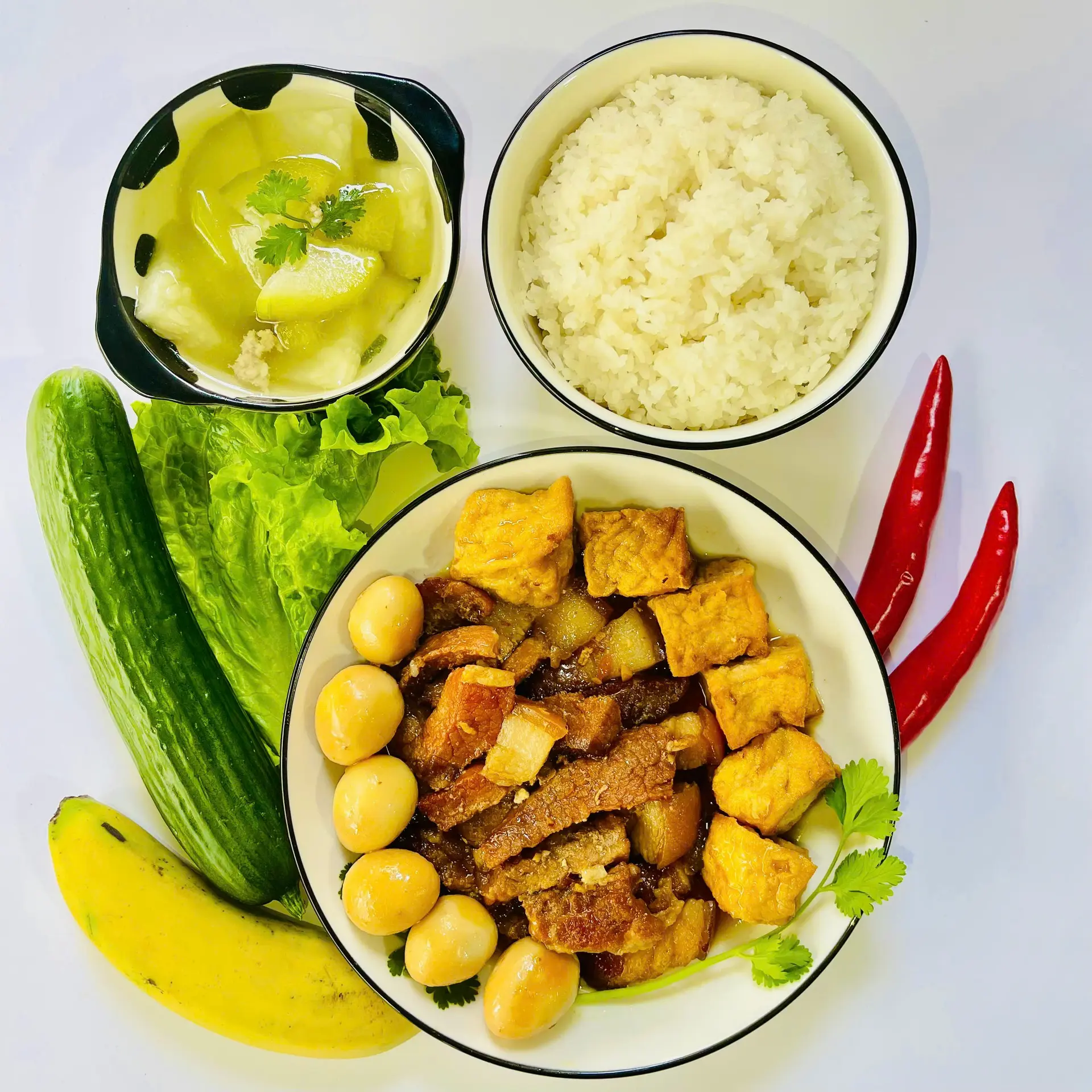 Hình ảnh Cơm Thịt kho Trứng Cút & Đậu Hủ
