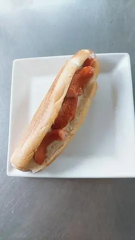 Hình ảnh bánh mì que xx xông khói,phomai nướng 