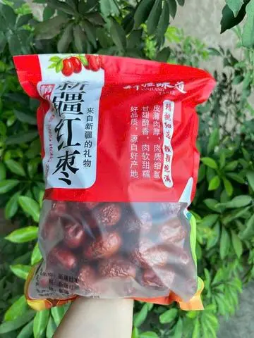 Hình ảnh Táo đỏ Hoà Điền Tân Cương size đại