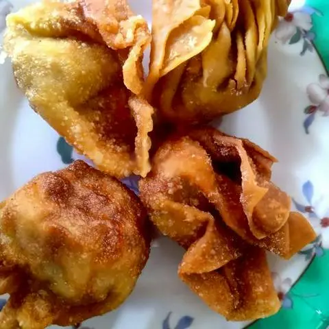 Hình ảnh Hoành Thánh Chiên (4 Viên)