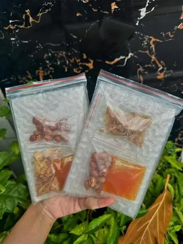 Hình ảnh BÁNH TRÁNG CHẤM ( MUỐI BÉO - ỚT RIM - HÀNH PHI ) 