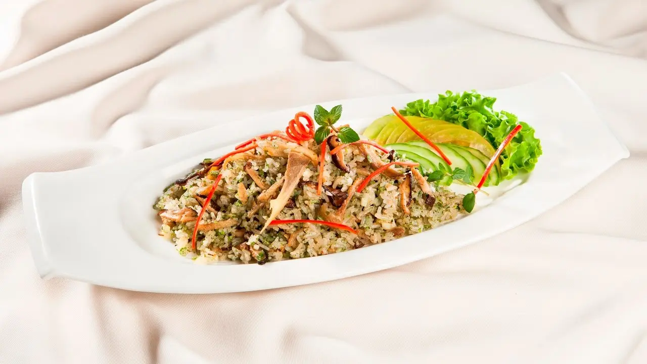 Hình ảnh Cơm chiên nấm ( đã có hộp)