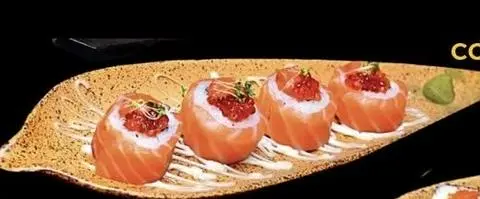 Hình ảnh Cơm cá hồi và ikura