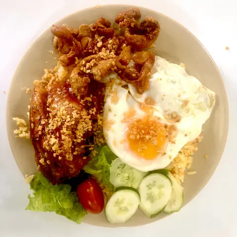 Hình ảnh CƠM MÁ ĐÙI + DA GÀ + ỐP LA