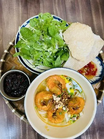 Hình ảnh Mì Quảng tôm