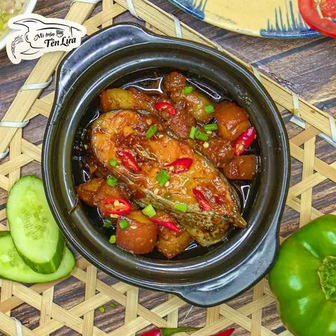 Hình ảnh Cơm cá hú kho tộ