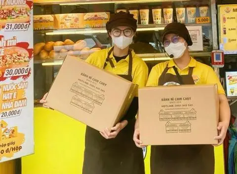Hình ảnh Combo 20 bánh mì gà rim xé tặng hộp giấy lớn vận chuyển