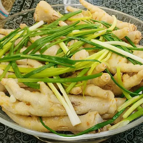 Hình ảnh Chân gà hấp hành