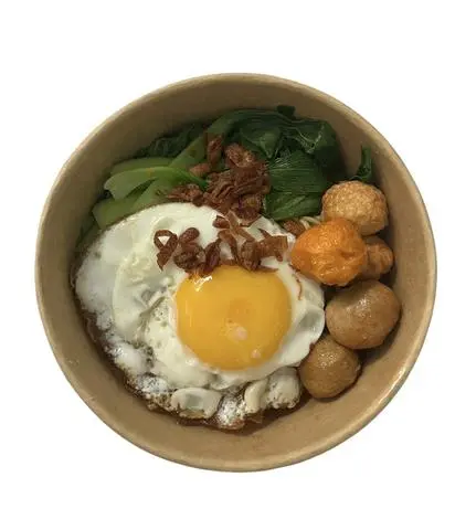 Hình ảnh Mì trộn Indomie trứng - cá viên