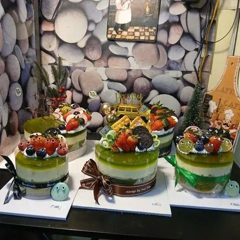 Hình ảnh Flan Gato Matcha size 20 ( mẫu ngẫu nhiên ) 
