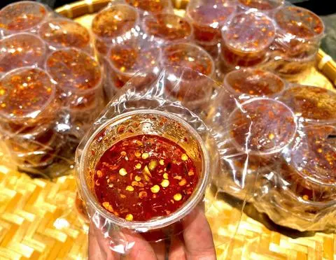 Hình ảnh Bánh Tráng Sốt Muối Sệt