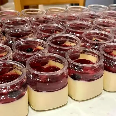 Hình ảnh Panna Cotta vị việt quất