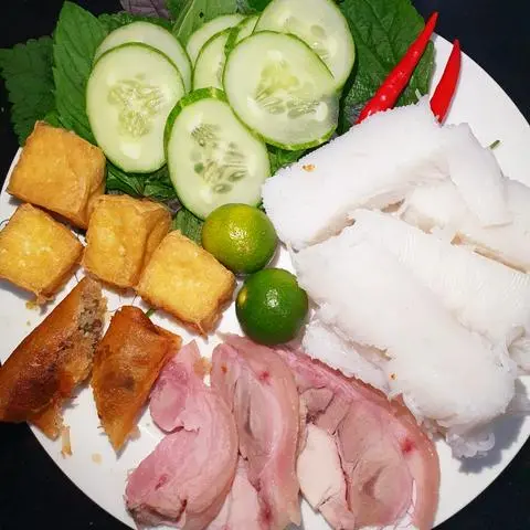 Hình ảnh Bún - đậu - thịt - chả giò