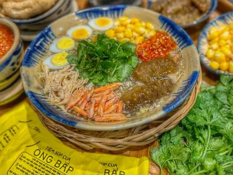 Hình ảnh Súp Cua Hải Sâm Gai Vàng