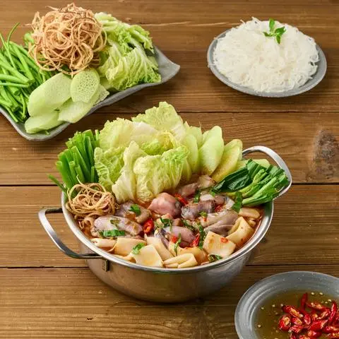 Hình ảnh Lẩu Ếch Nhảy Đồng Nấu Măng Chua Vị Thái (Nhỏ)