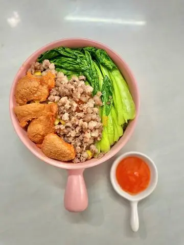 Hình ảnh Mì Vú heo + thịt bằm