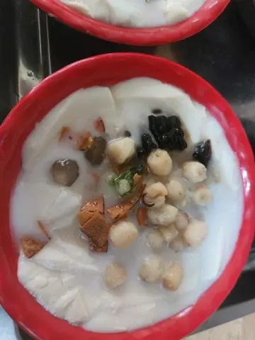 Hình ảnh Tào phớ hạt sen thạch trân châu cốt dừa
