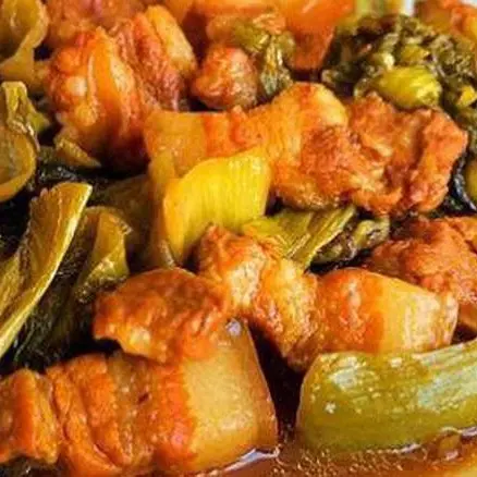Hình ảnh Cơm thịt kho cải chua