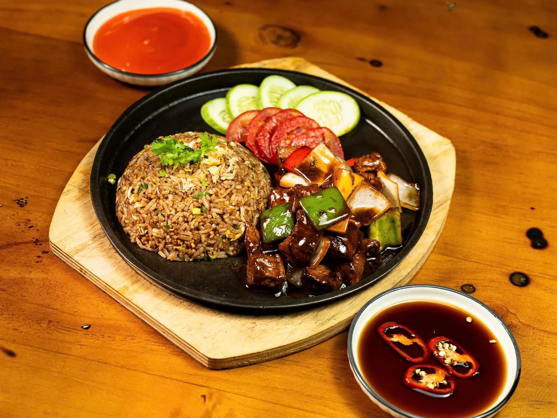 Hình ảnh Cơm chiên bò lúc lắc