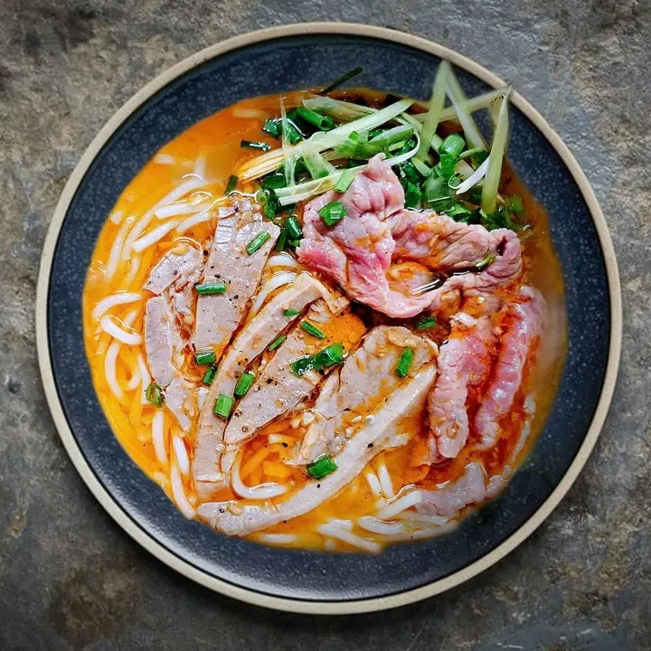 Hình ảnh Mì Bò Tái Nạm Chả