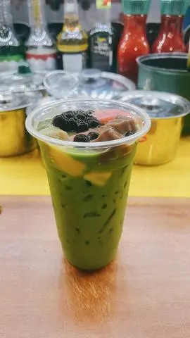 Hình ảnh Trà sữa Thái xanh full topping