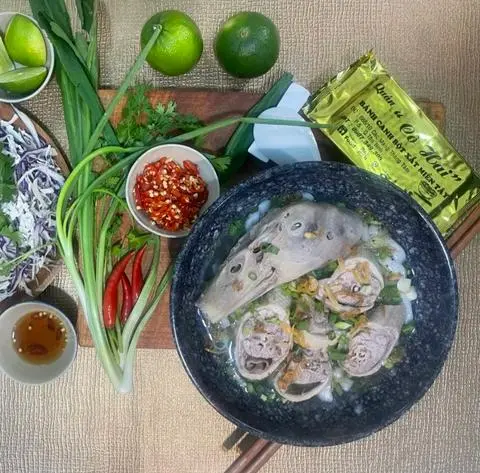 Hình ảnh Bánh canh bột xắt đầu cổ vịt