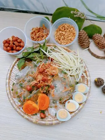Hình ảnh Bánh Tráng Dẻo Mỡ Hành Trứng Muối ( trộn sẵn )