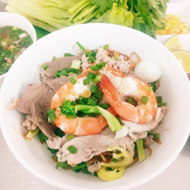Hình ảnh Hủ tiếu mì khô 