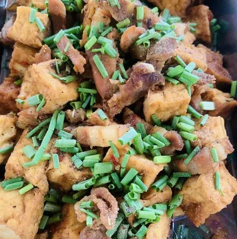 Hình ảnh cơm thịt kho tàu hủ