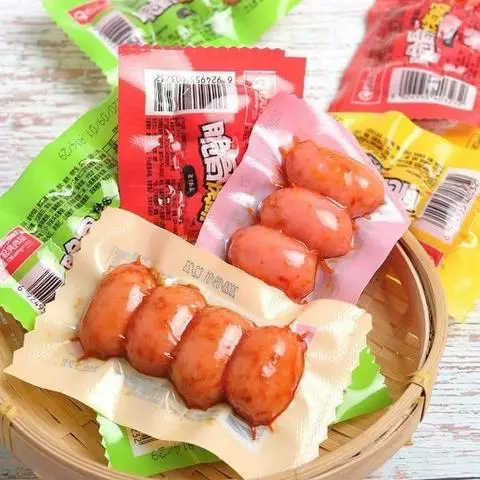 Hình ảnh 2 Gói Xúc Xích Sụn Gà Đỏ- Cay ( gói 4 viên)