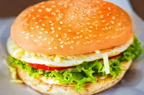 Hình ảnh Hamburger Trứng Xúc Xích