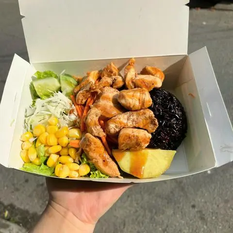 Hình ảnh Ức gà sốt hoàng kim
