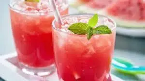 Hình ảnh Trà thạch mứt vải khổng lồ