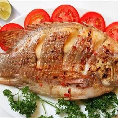 Hình ảnh Cơm+Cá diêu hồng chiên