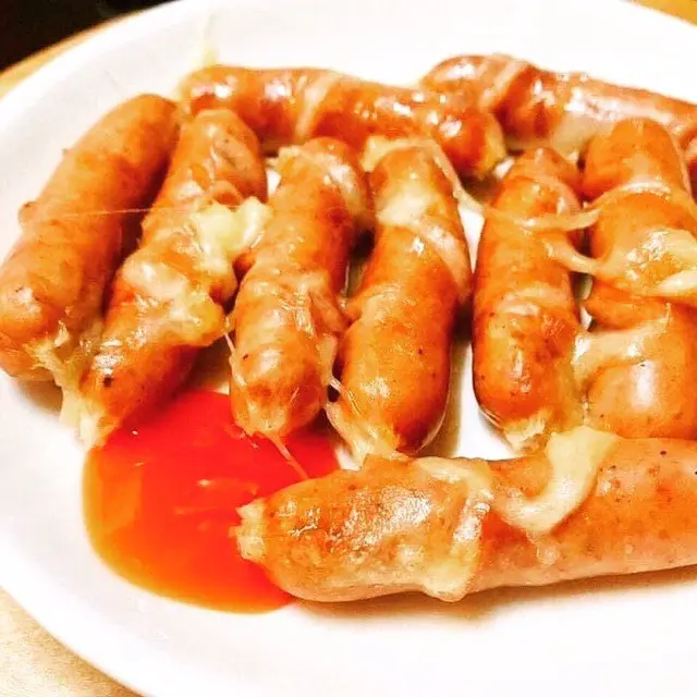 Hình ảnh Xúc Xích Phô Mai -1 cây 