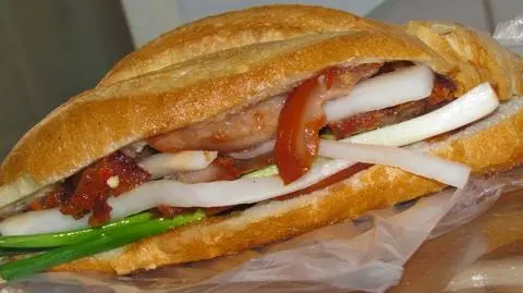 Hình ảnh Bánh mì thịt Khìa