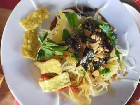Hình ảnh gỏi khô bò 