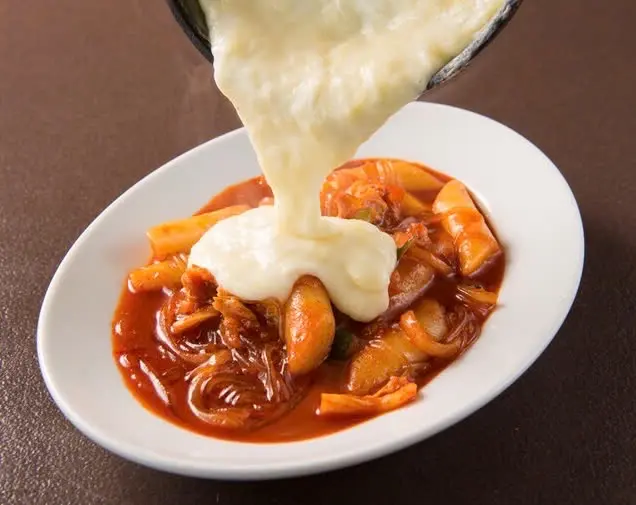 Hình ảnh Tokbokki phô mai