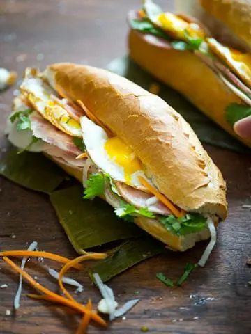 Hình ảnh Bánh Mì Ốp La 2 Trứng