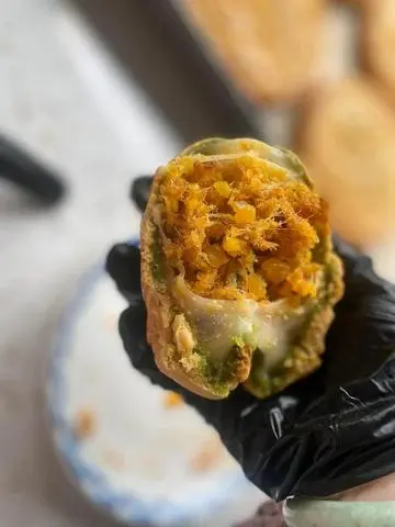 Hình ảnh bánh trung thu mochi trứng muối chà bông 