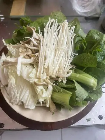 Hình ảnh Rau thêm( các loại rau + nấm )